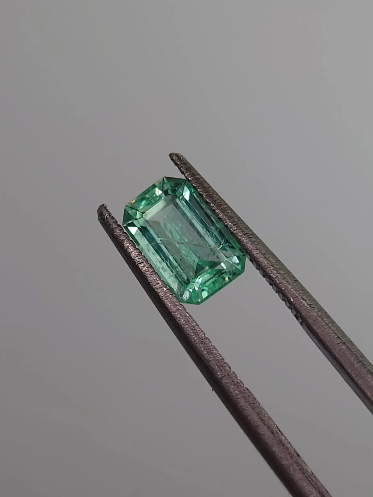 1ct Natural Emerald  Loose Gemstone from Panjshir Afghanistan — view 5